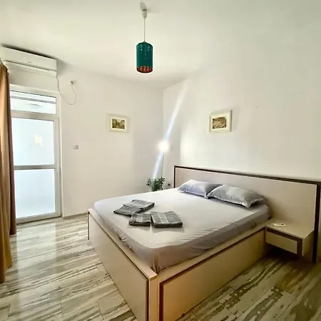 Ultacentral Old Town Daire Bükreş